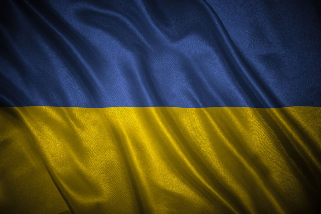 Na jakich zasadach obywatele Ukrainy wyjeżdżający z Ukrainy w związku z wojną mogą wjechać do Polski